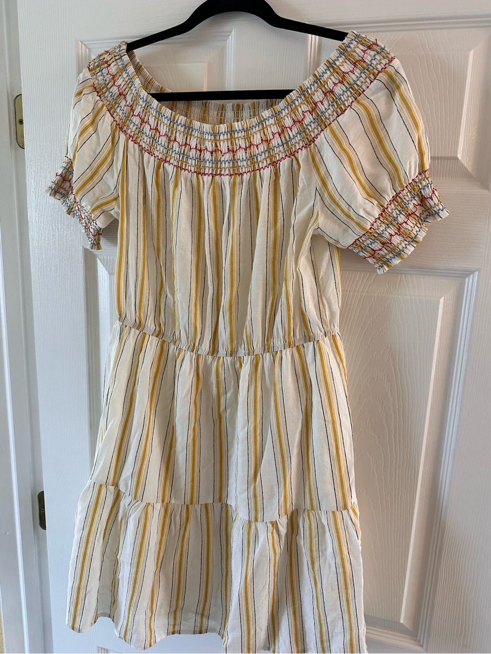 Women’s Yellow & White Striped Smocked Off Shoulder Dress – Size Large
